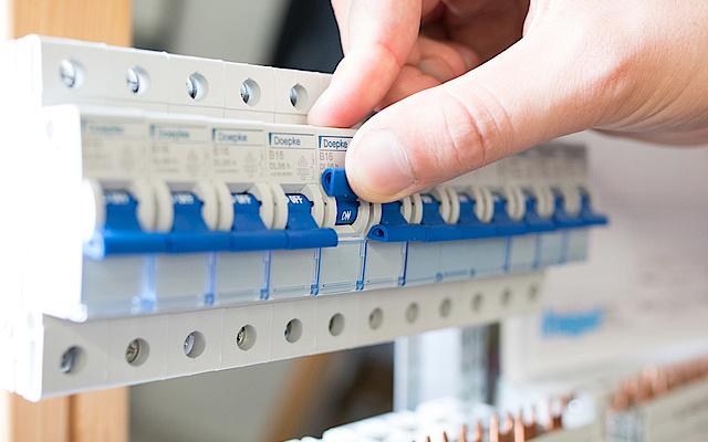 Schalt­schrank­bau bei Elektro Krause GmbH in Flöha